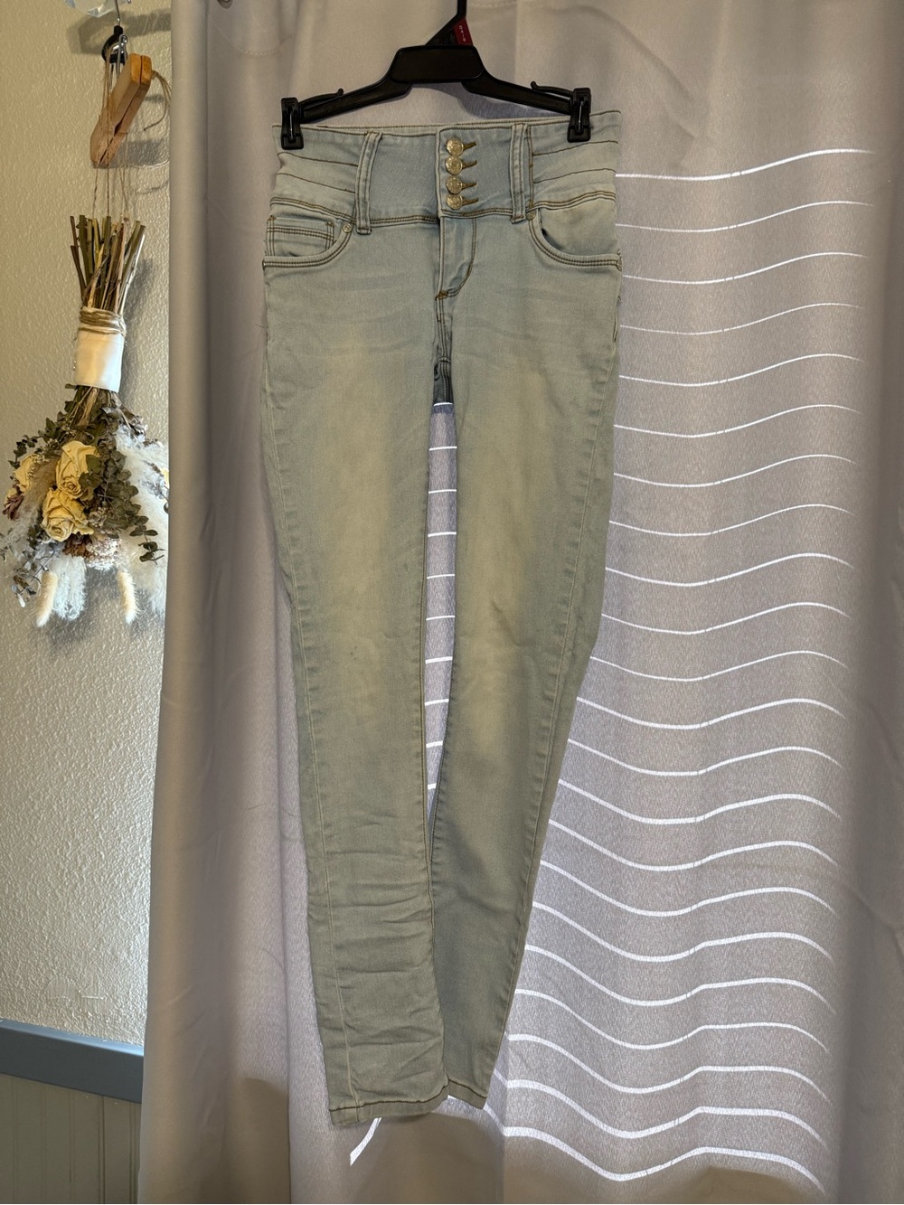 BAMBOO High-Waist Skinny Jeans in Light Blue